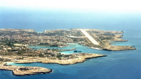 L'aeroporto di Lampedusa